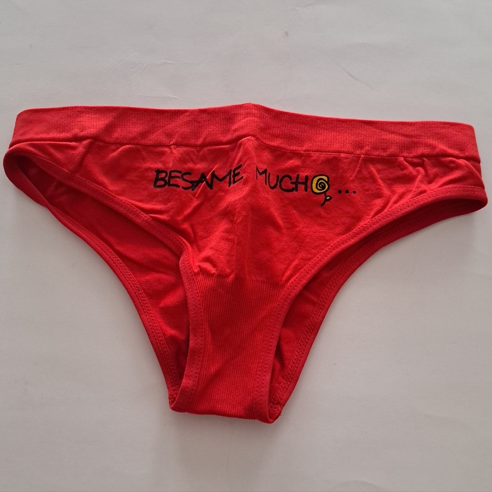 JOEL Red Bikini-style Underwear Panties Text "BESAME MUCHO" Women's Size Medium
